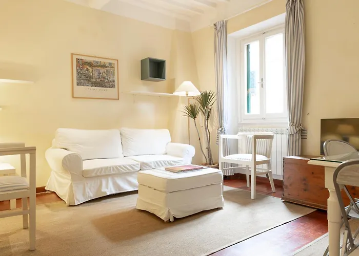 Sweet House In Petrarca Street